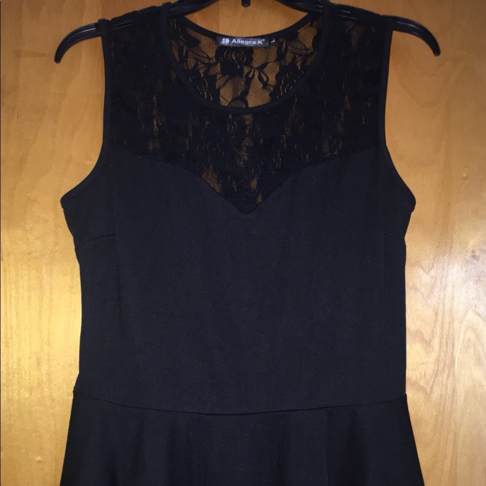 Black sleeveless top